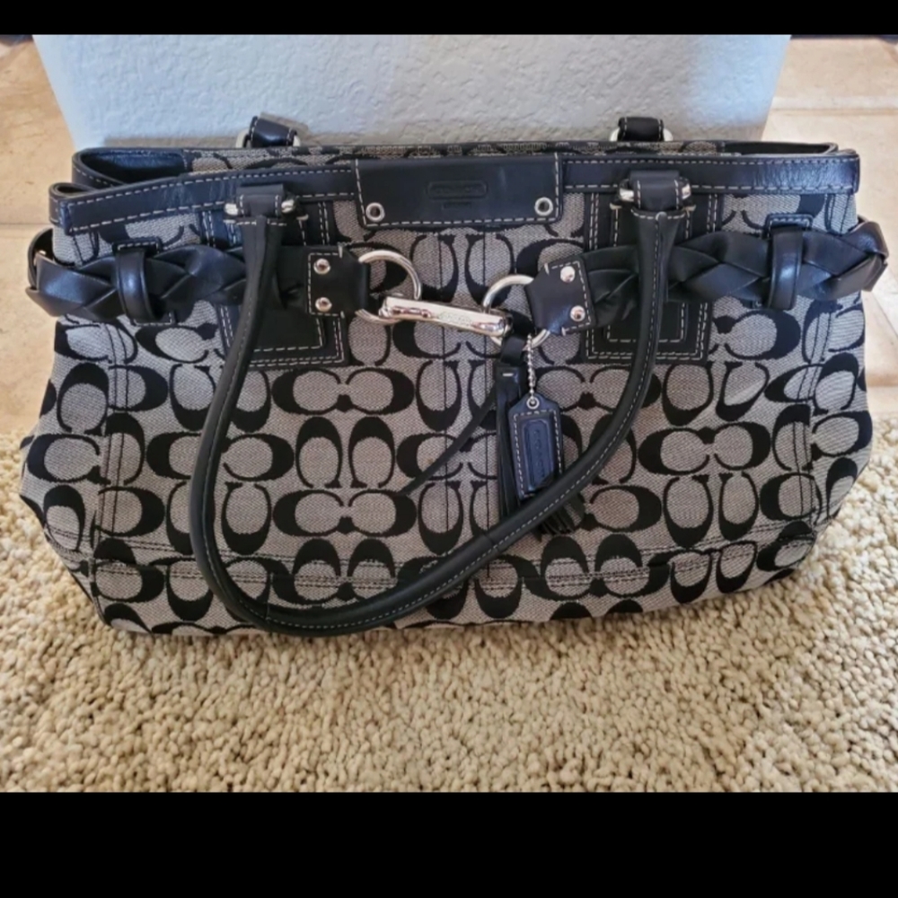 Coach Signature Handbag Purse